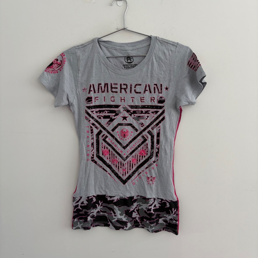 American Fighter Womens Gray Pink Camo Graphic T-Shirt Medium